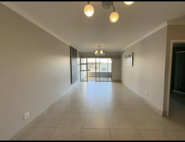 2 BEDROOM FLAT FOR SALE IN NEW TOWN CENTRE